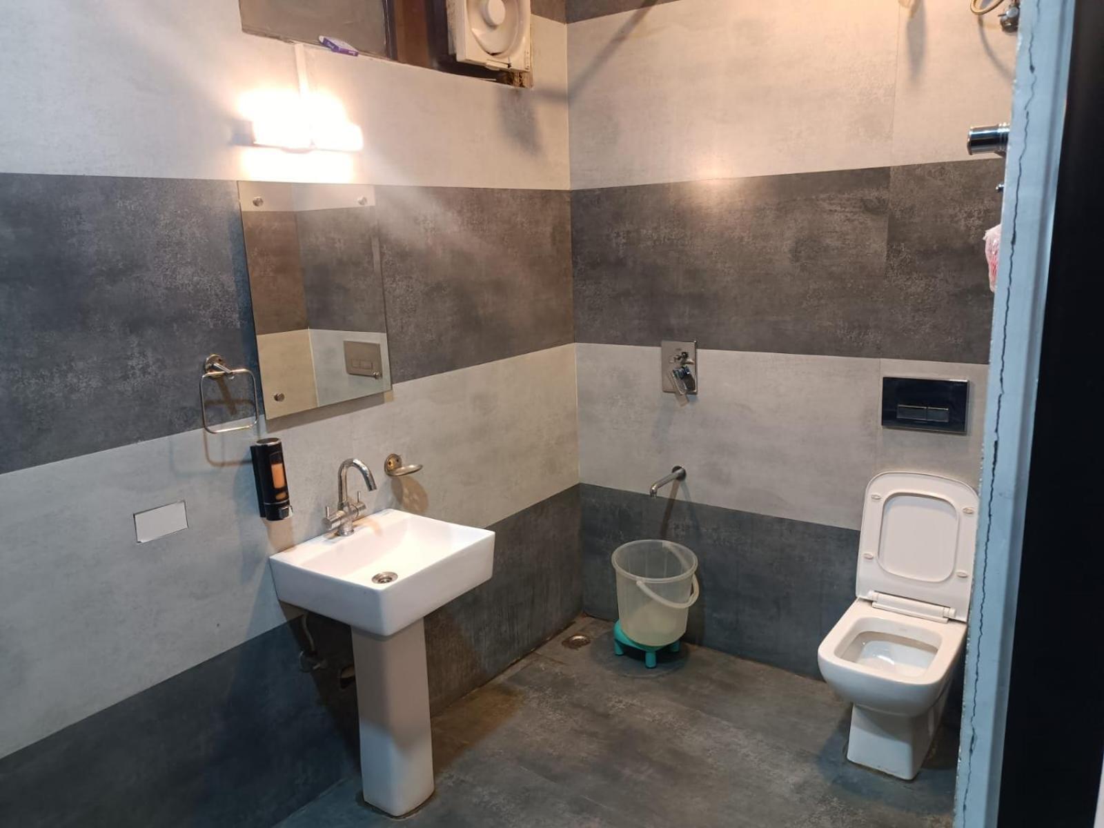 Hotel Kuber Rai Ngoại thất bức ảnh
