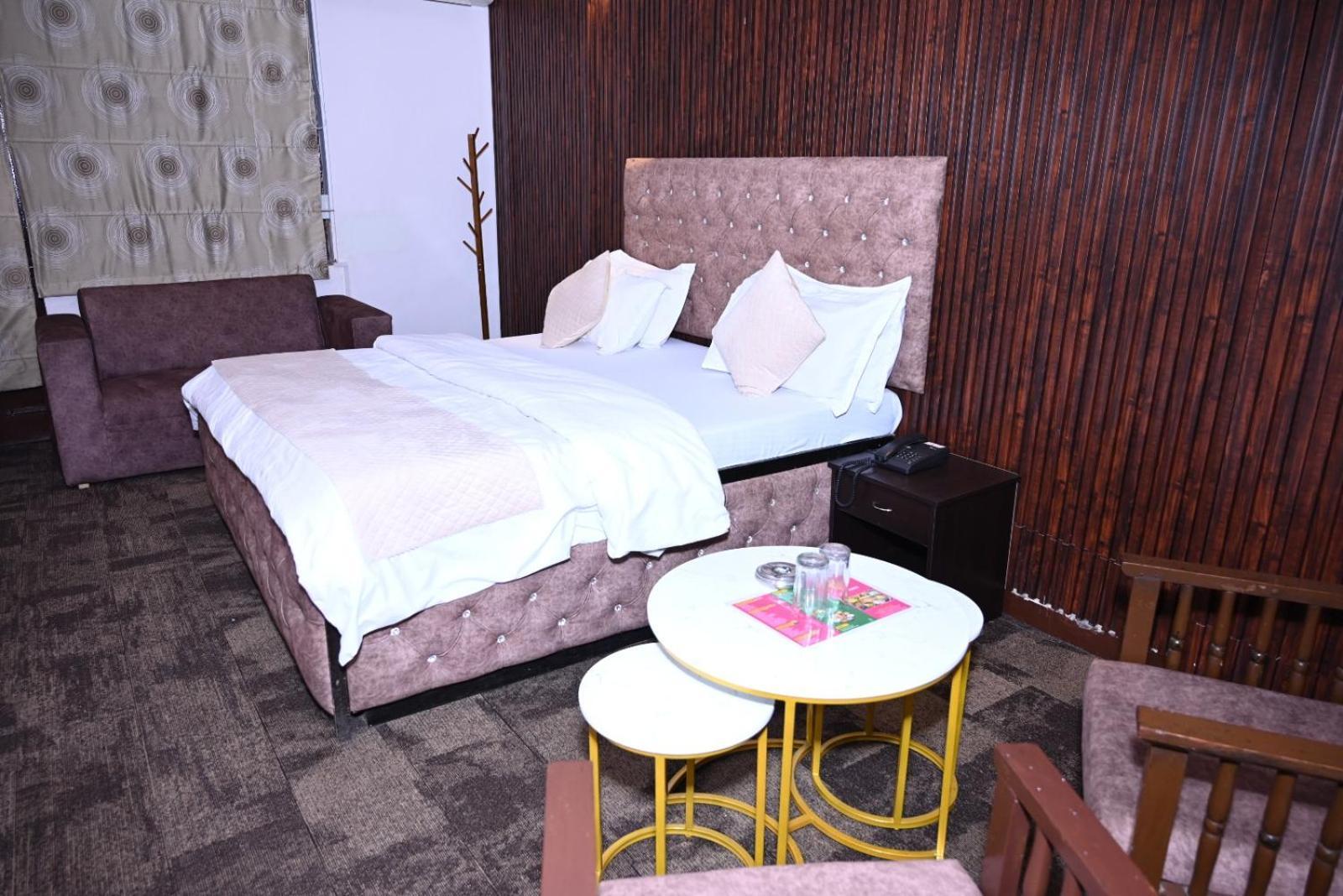 Hotel Kuber Rai Ngoại thất bức ảnh
